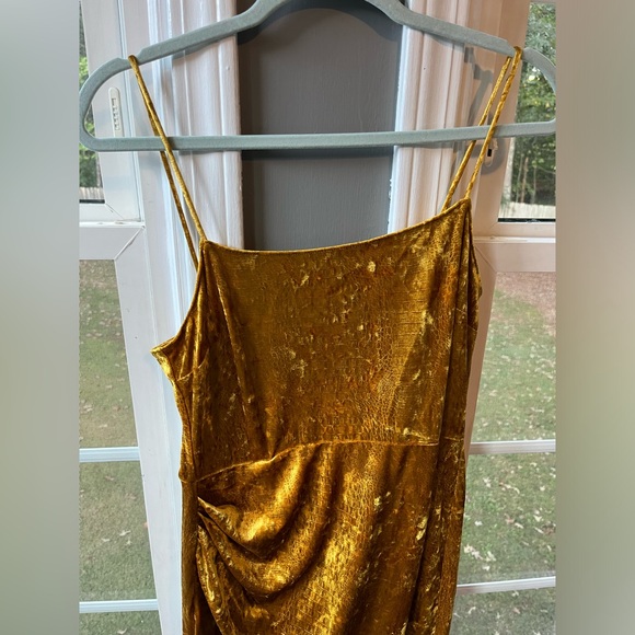 Saylor Draped Velvet Midi Dress - Picture 8 of 10